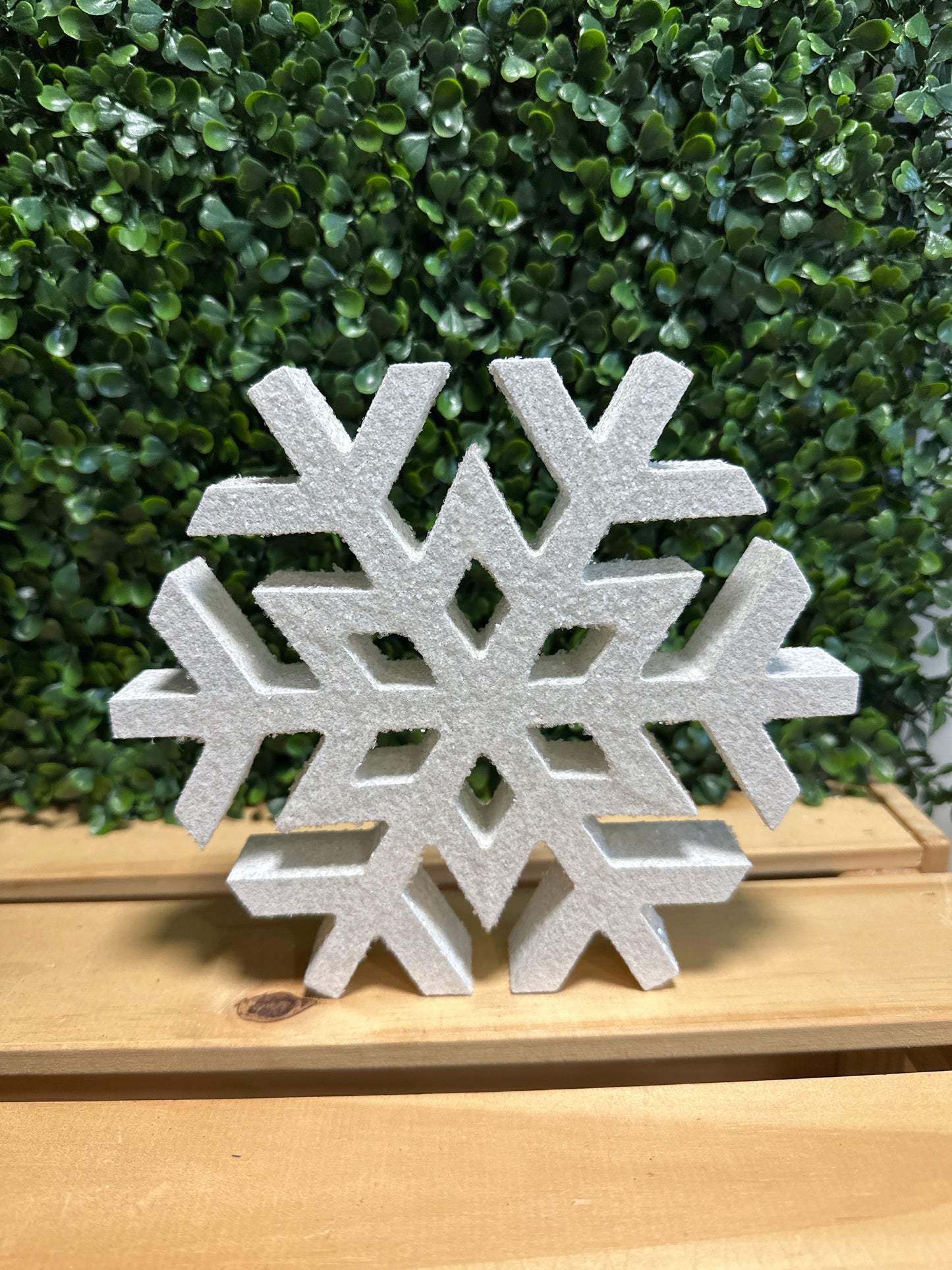Standing Snowflake Décor