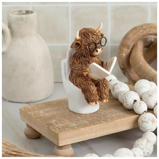 Highland Cow Reading on the Toilet Figurine – “A Moo-ment of Peace” 🐮📖🚽