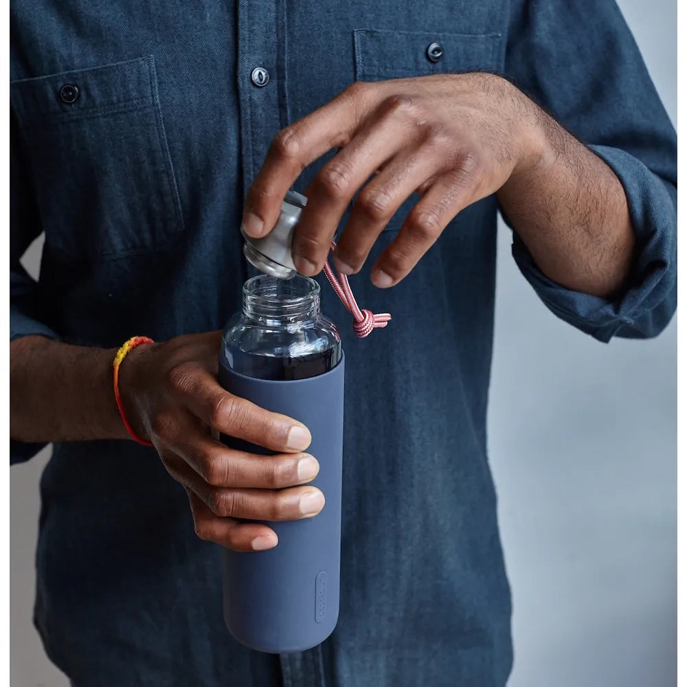 Black & Blum Glass Water Bottle 20oz