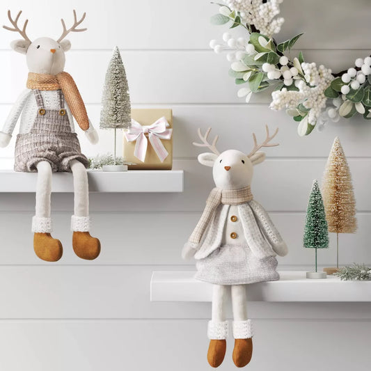 Plush Sitting Reindeer Décor