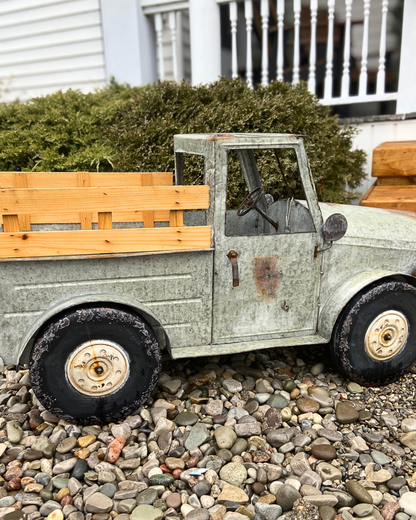 Rustic Farmhouse Tin & Wood Pickup Truck