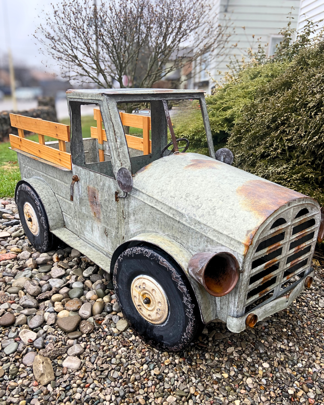 Rustic Farmhouse Tin & Wood Pickup Truck