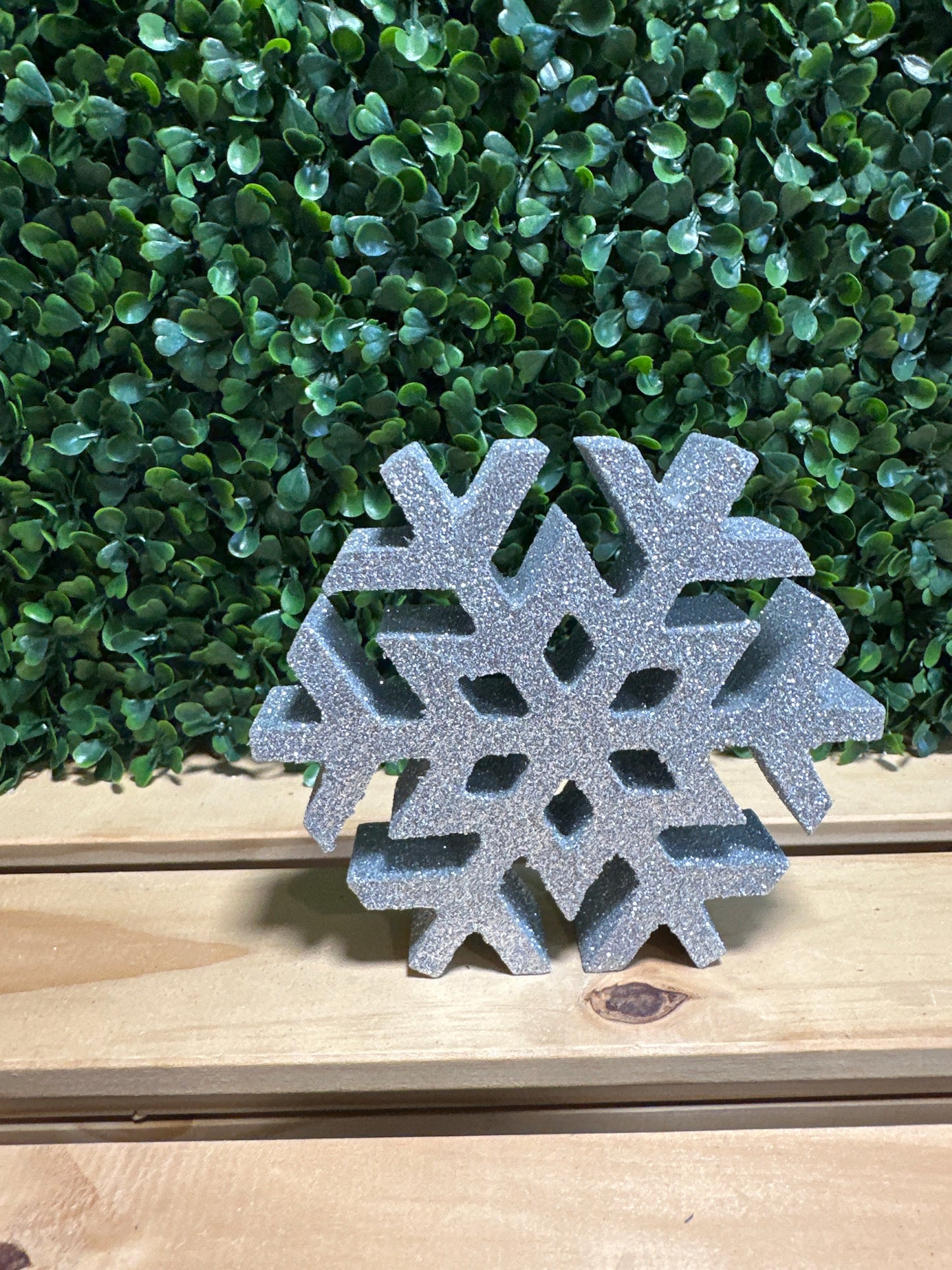 Standing Snowflake Décor